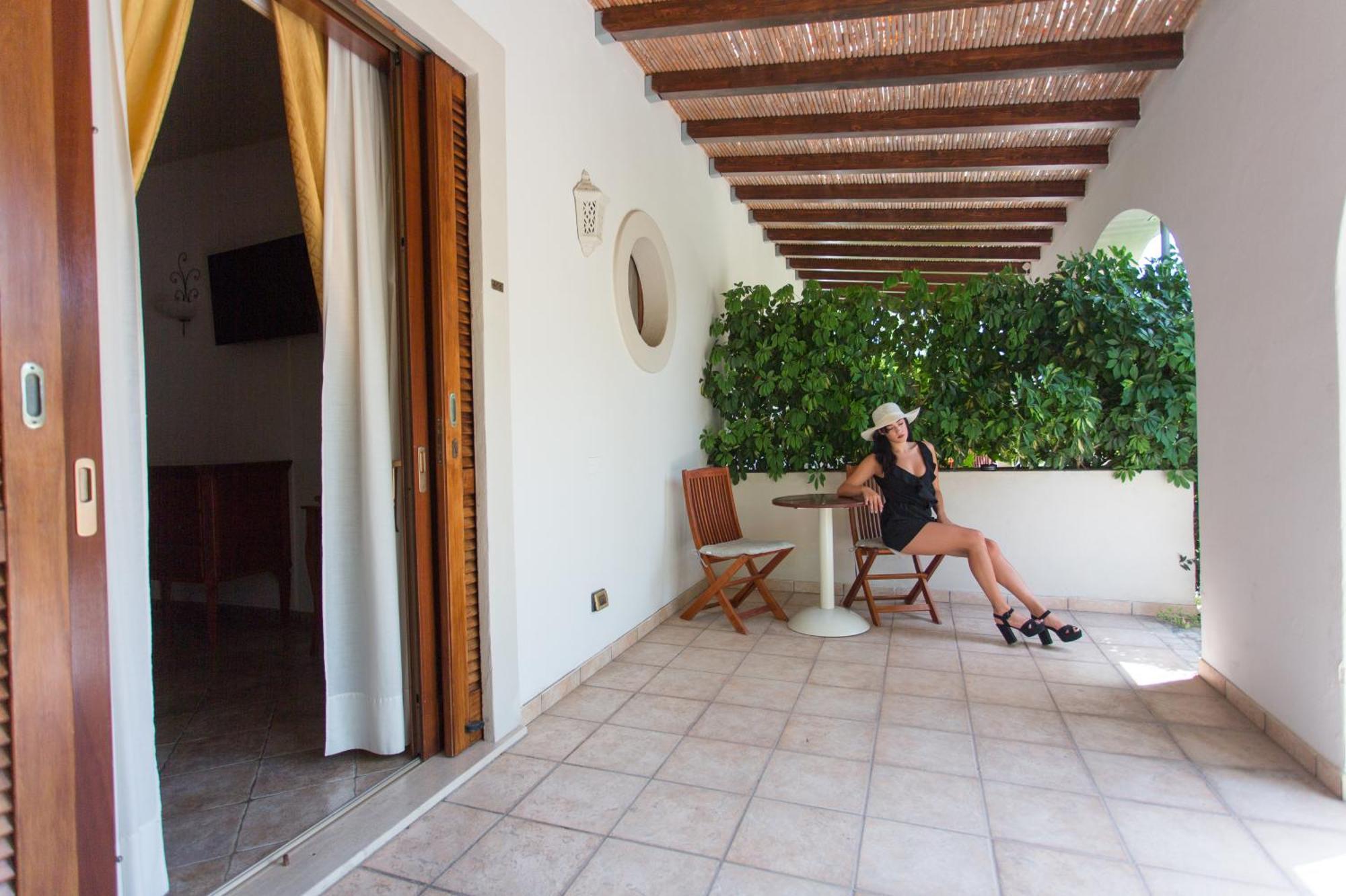 Hotel Tritone Lipari Kültér fotó