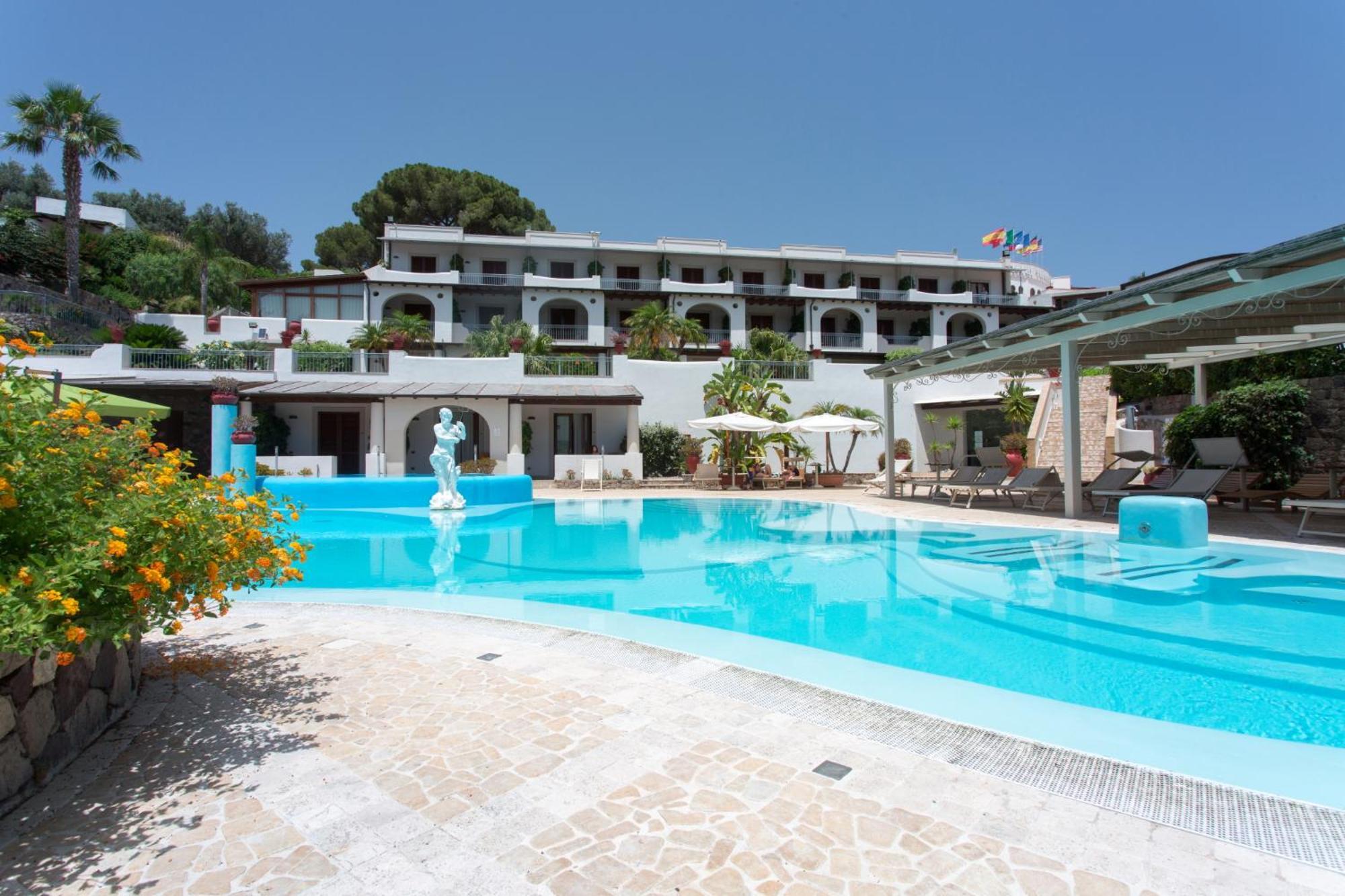Hotel Tritone Lipari Kültér fotó