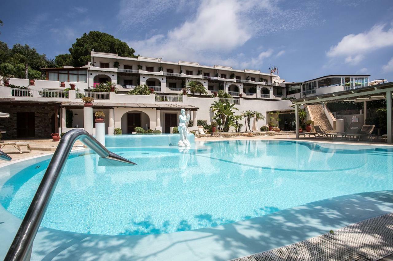 Hotel Tritone Lipari Kültér fotó